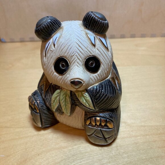 Artesania Rinconada Panda with Gold Trim Pottery Figurine - Picture 1 of 10